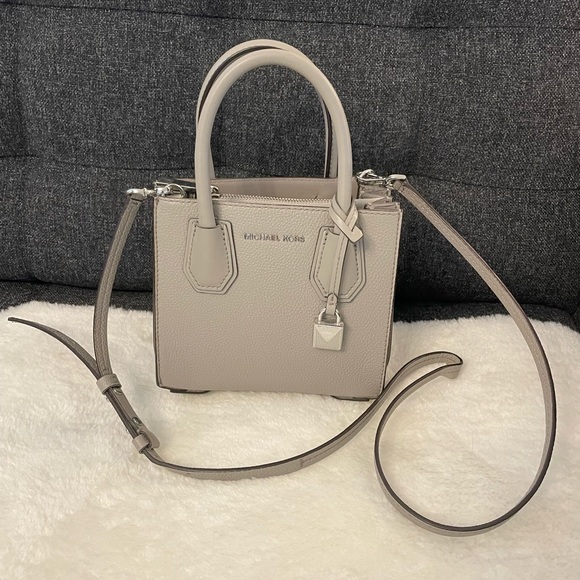 Michael Kors - Mercer Pebbled Leather Accordion Crossbody - Picture 1 of 4